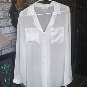 NWT Large Dentelle sheer white button up blouse